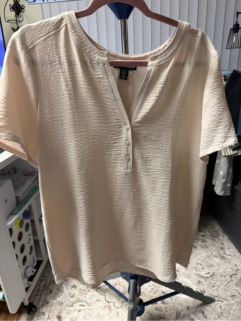 New Medium Hilary Radley Women's Cream Textured Short Sleeve Henley Top